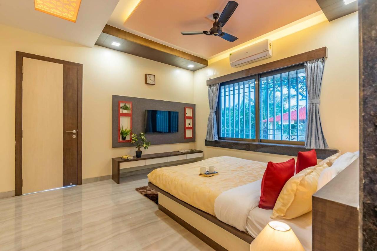 Coco Palm's By Stayvista - Amidst Grape Farms, Enjoy Plunge Pools, Games & A Spacious Lawn Nashik