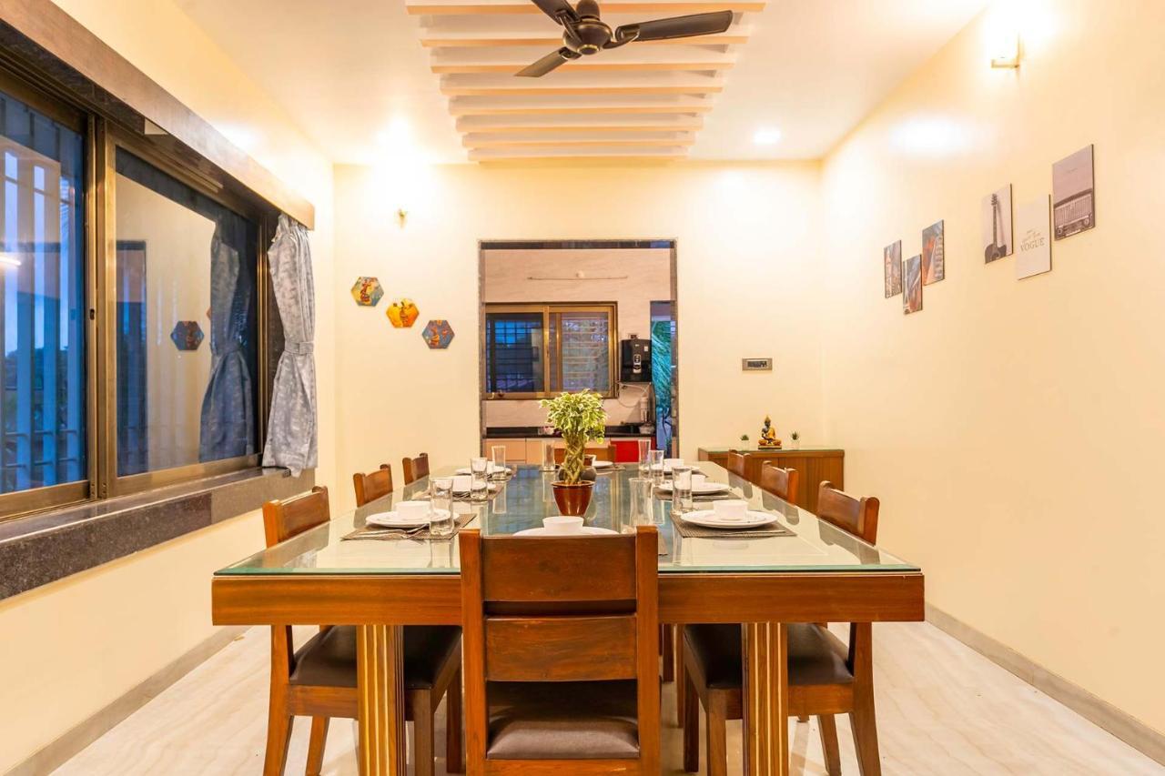 Villa Coco Palm's By Stayvista - Amidst Grape Farms, Enjoy Plunge Pools, Games & A Spacious Lawn Nashik