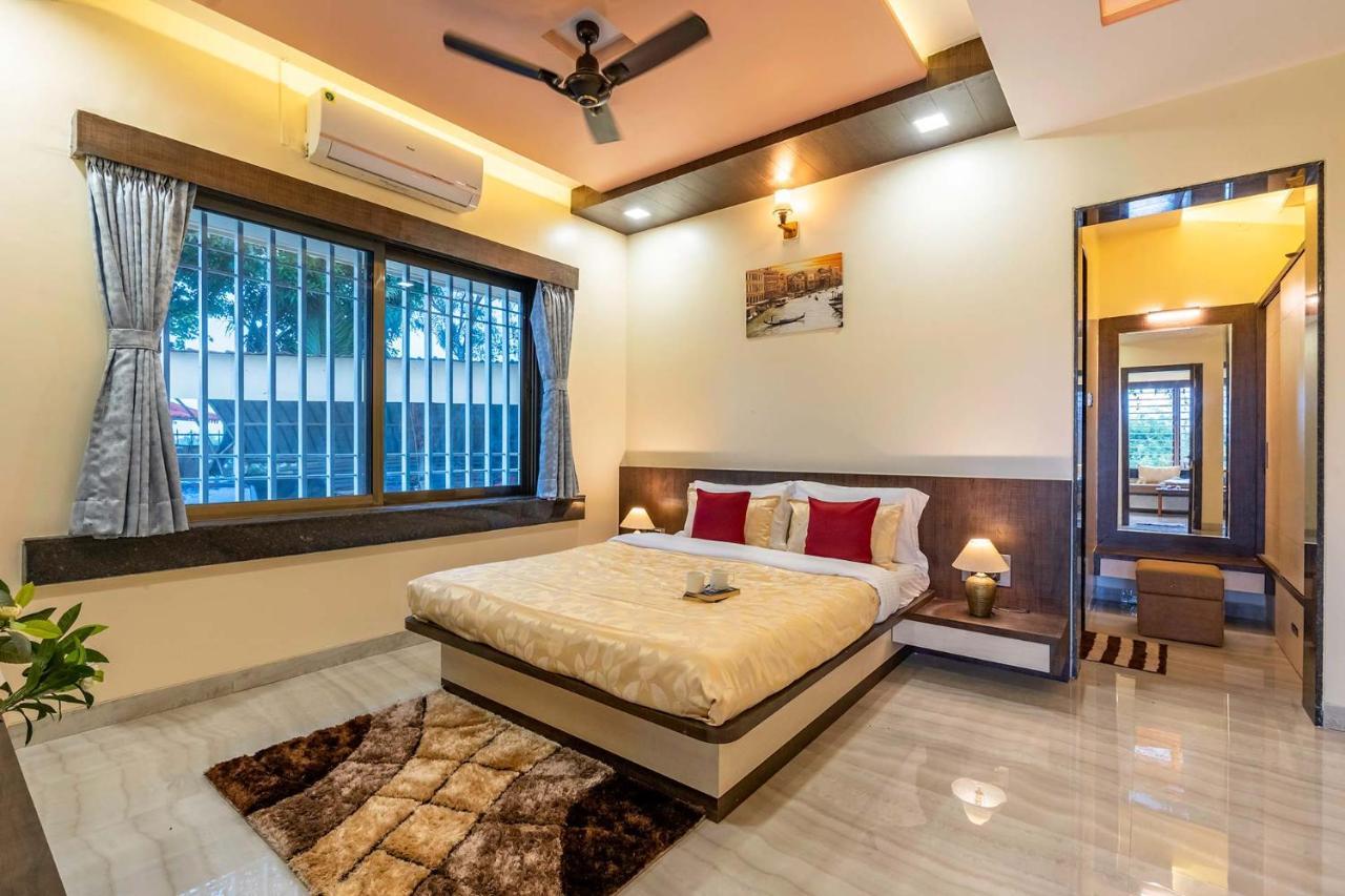 Villa Coco Palm's By Stayvista - Amidst Grape Farms, Enjoy Plunge Pools, Games & A Spacious Lawn Nashik