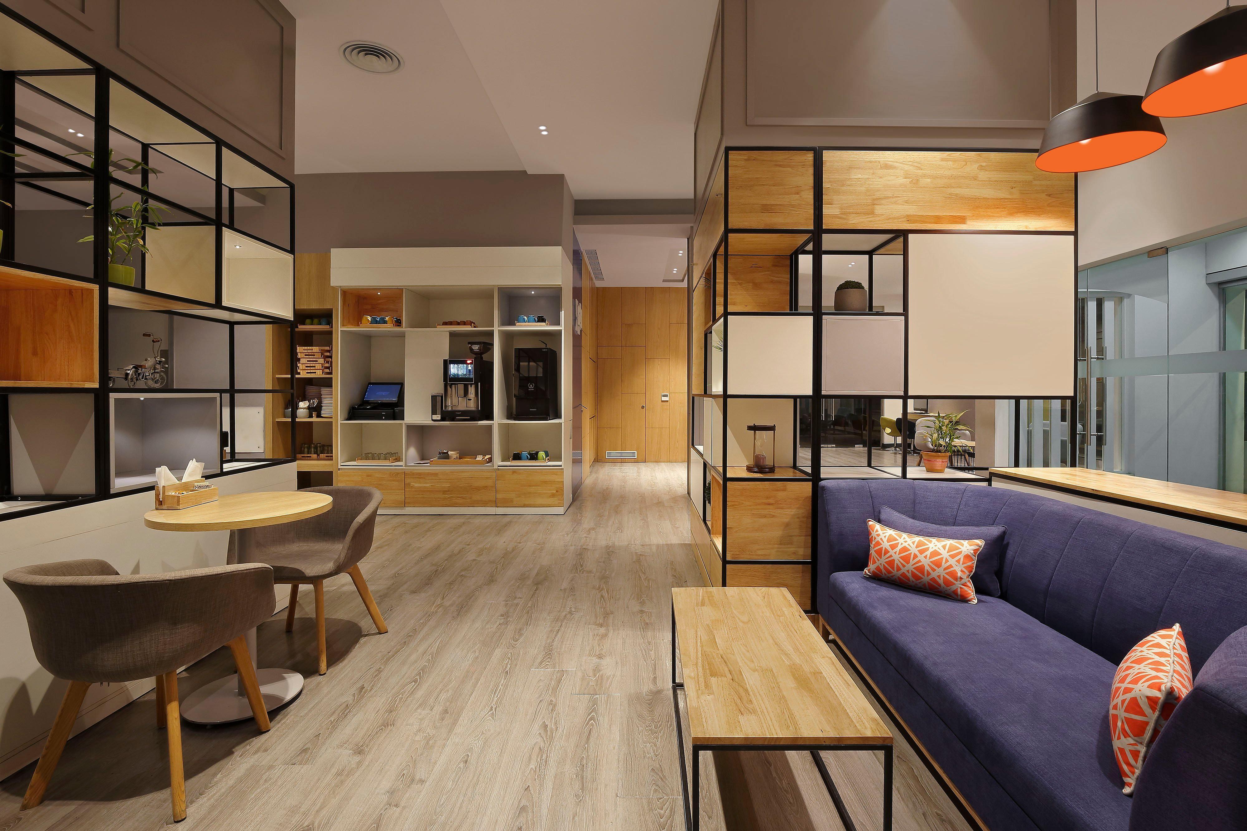 Hotel Express Indira Nagar By Ihg 3*