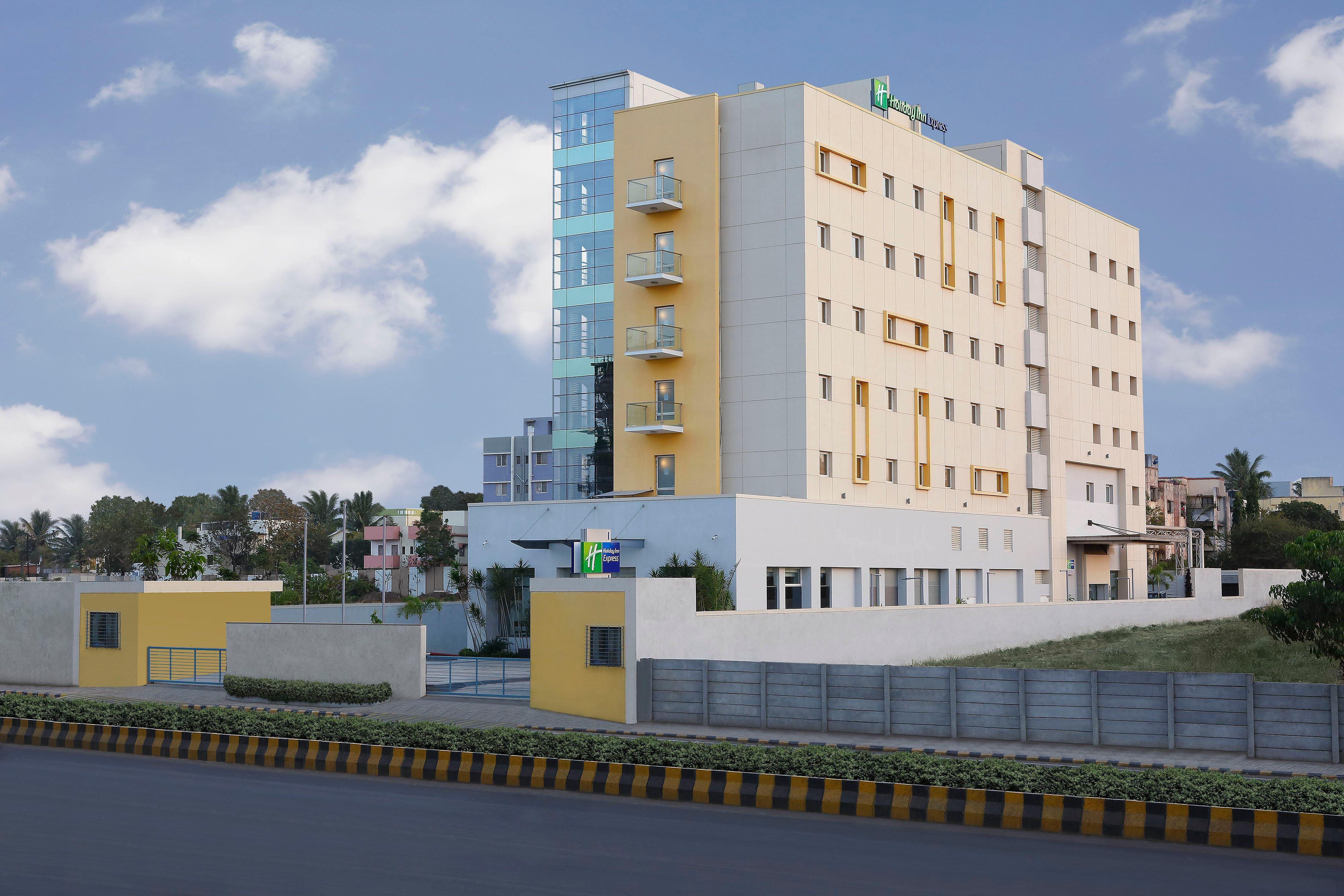 Express Indira Nagar By Ihg