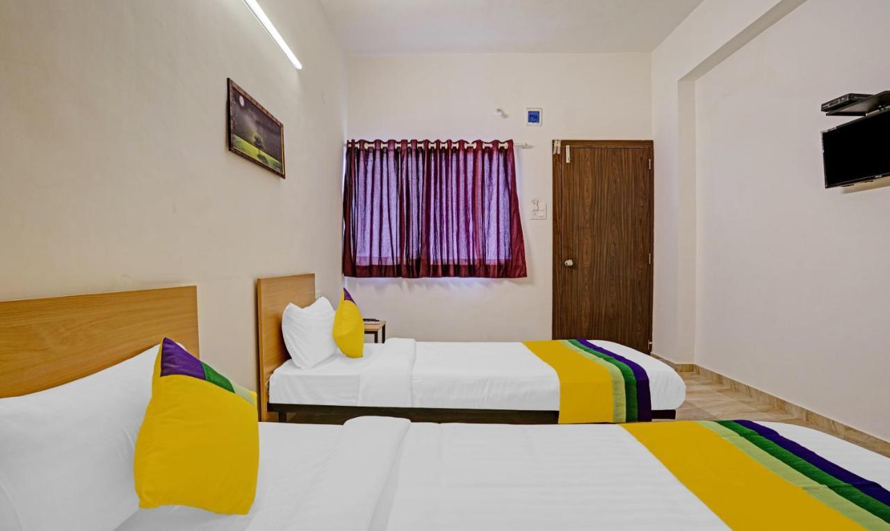 Itsy Flowers Park Hotel Nashik