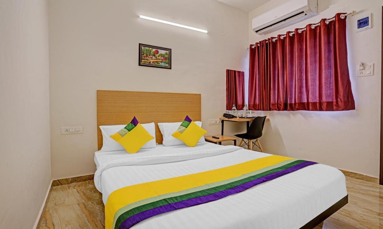 Itsy Flowers Park Hotel