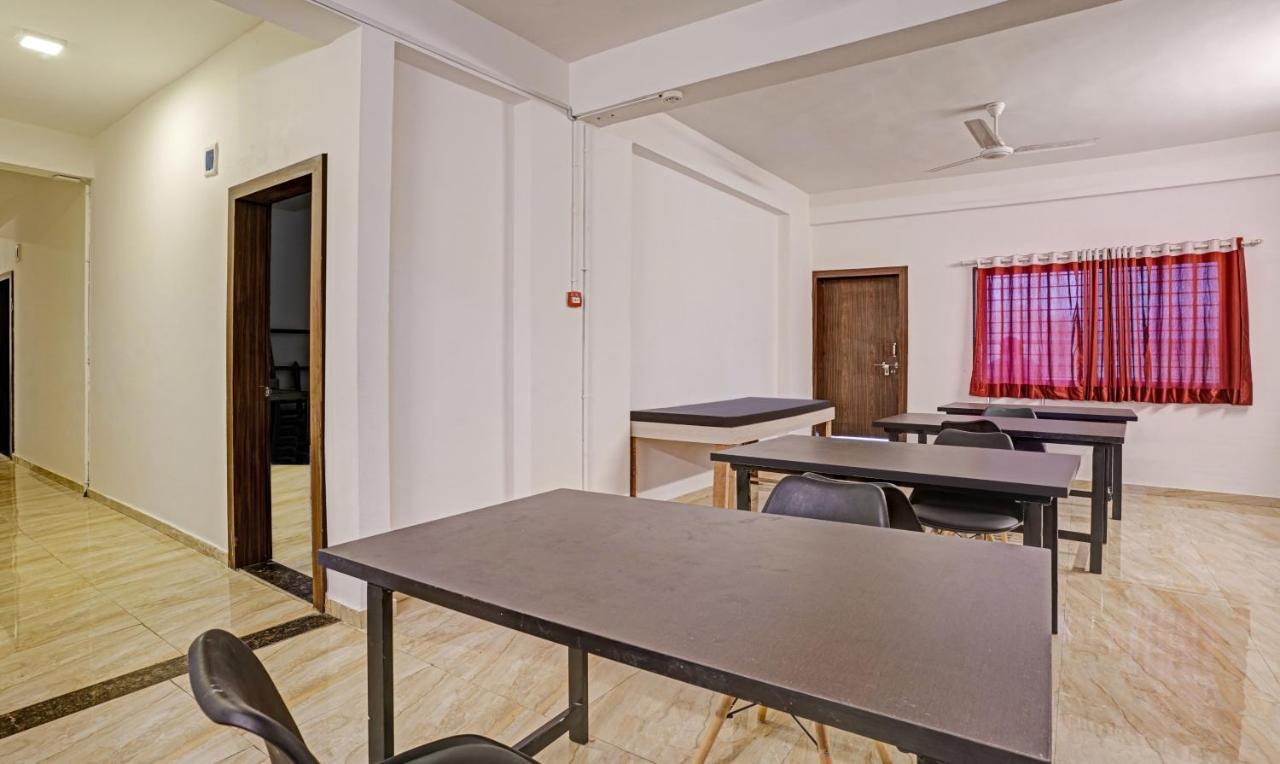 Itsy Flowers Park 3* Nashik