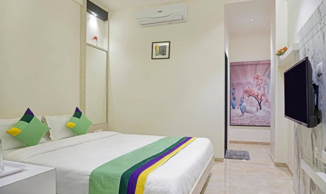 Treebo The Utsav, Hotel