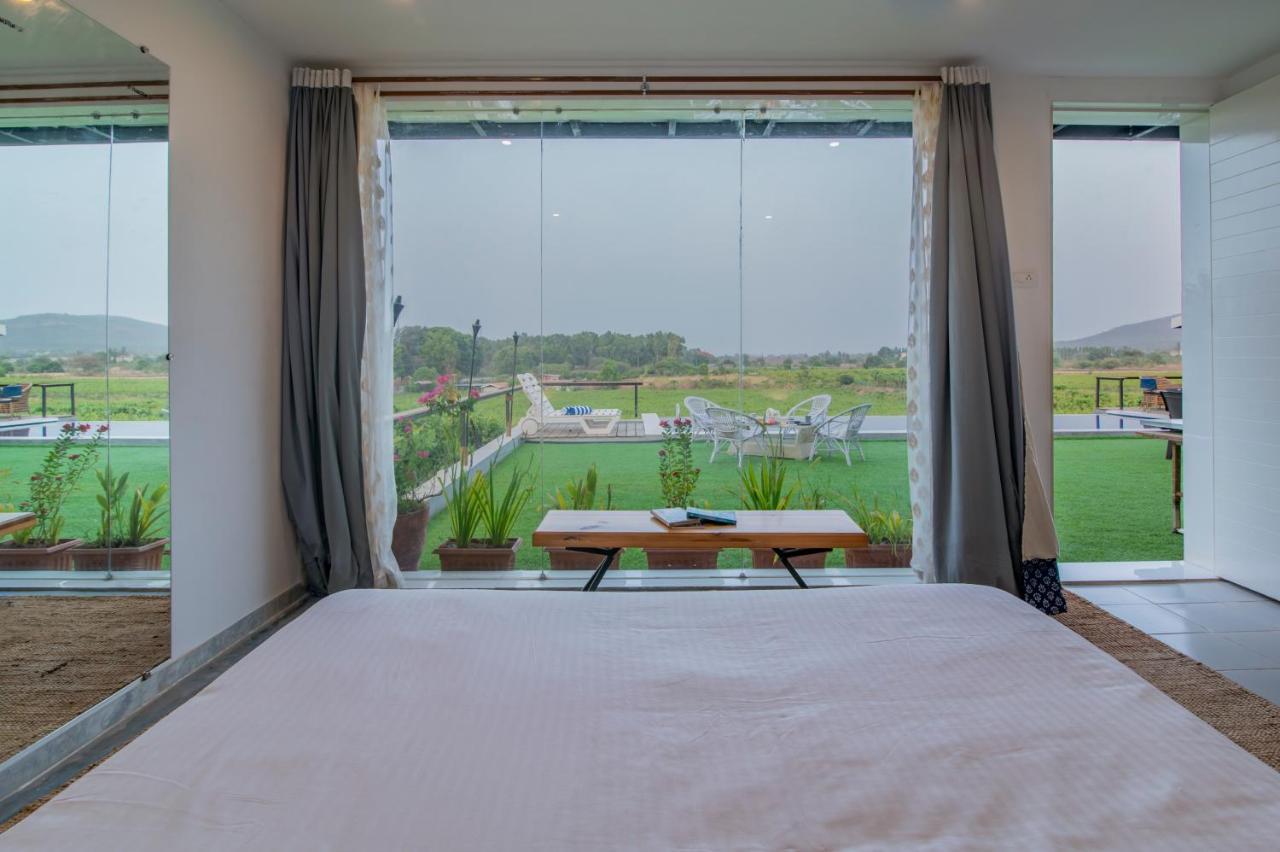 Saffronstays Onellaa, - Infinity Pool Surrounded By A Vineyard * Nashik