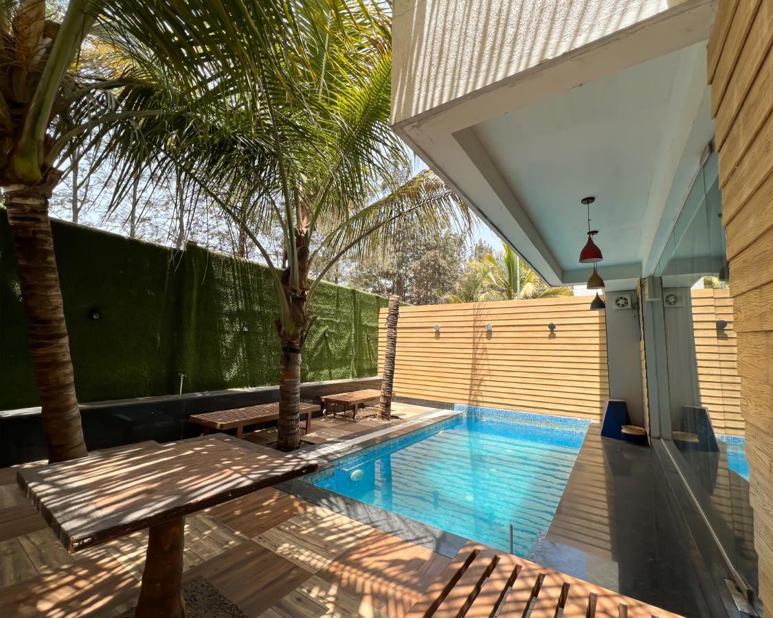 Anand - A Luxury Private Pool In Resort *