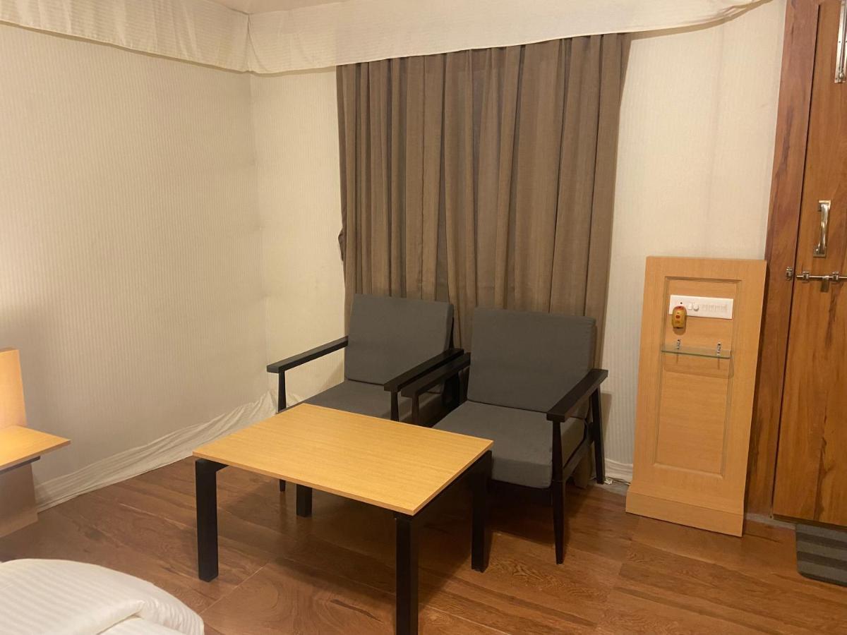 Resort The Ssk World & Nashik