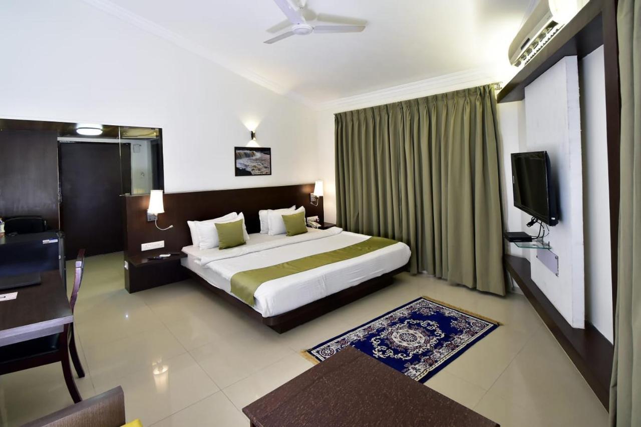Hotel Caves County Nashik