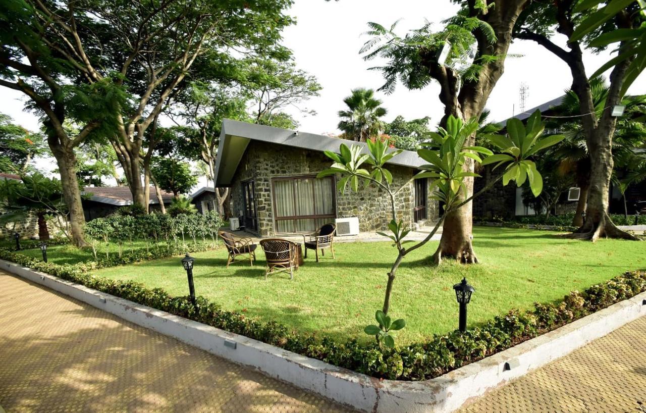 Caves County Hotel 3*