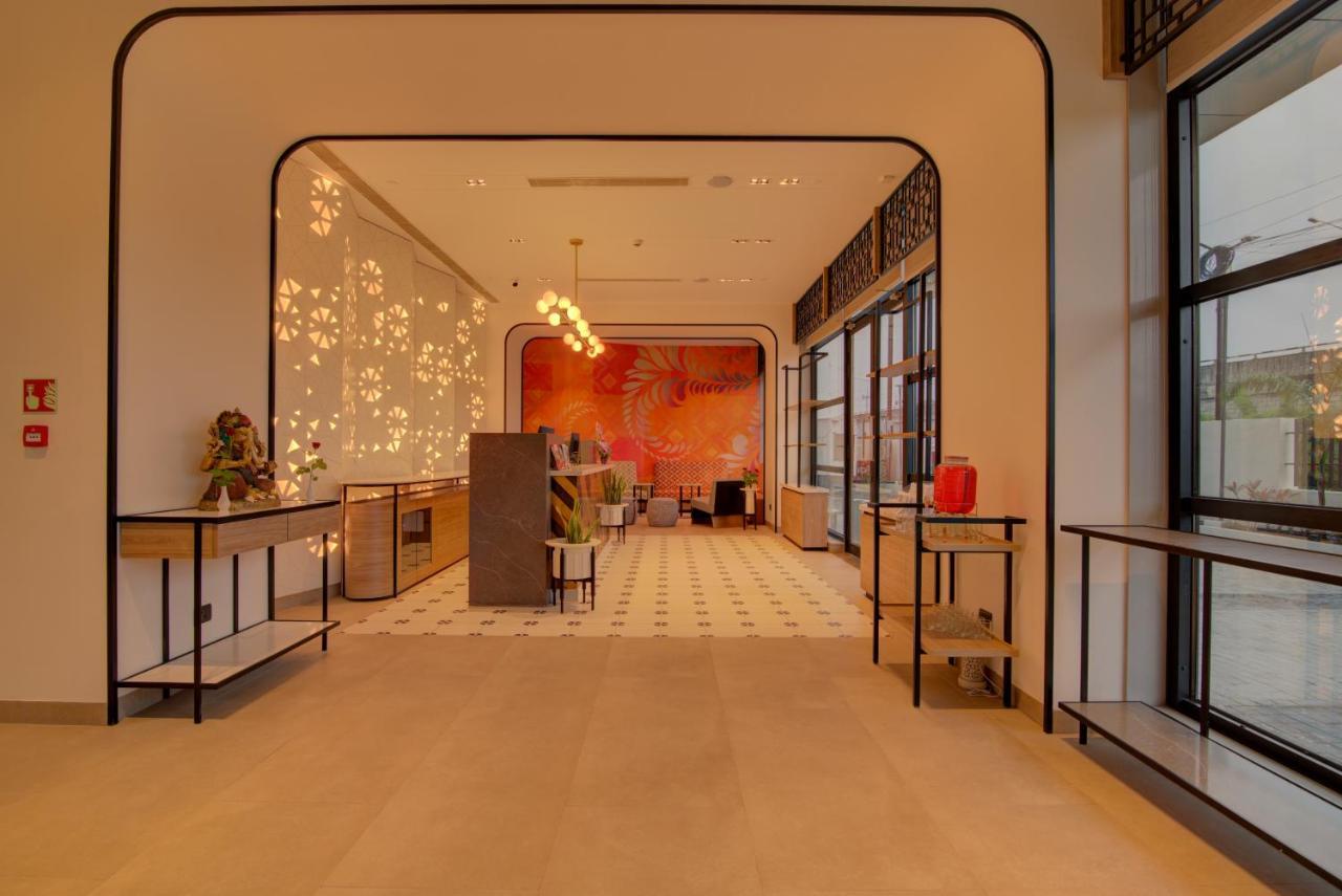 7 Apple Hotel