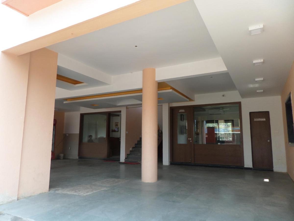Midtown Hotel 2*