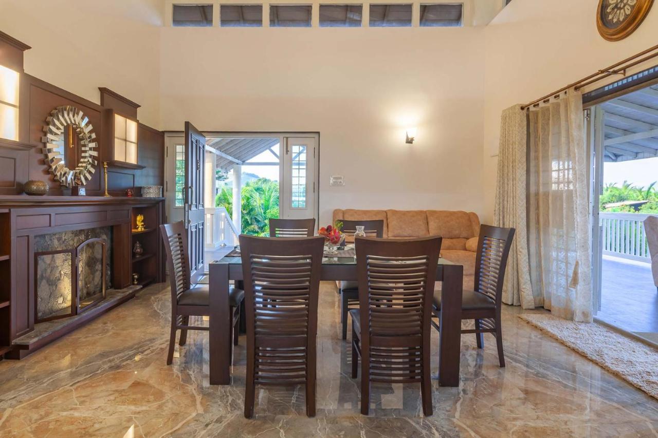 Villa Stayvista's La Vie: Tranquil Lakeside With Pool And Farmland Views *