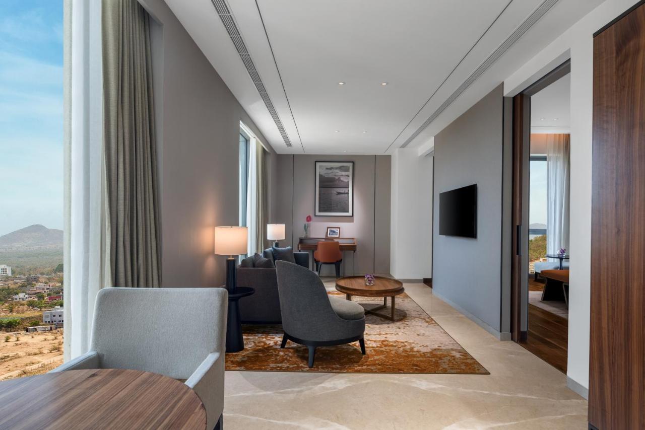 Hotel Radisson Blu & Spa, Nashik