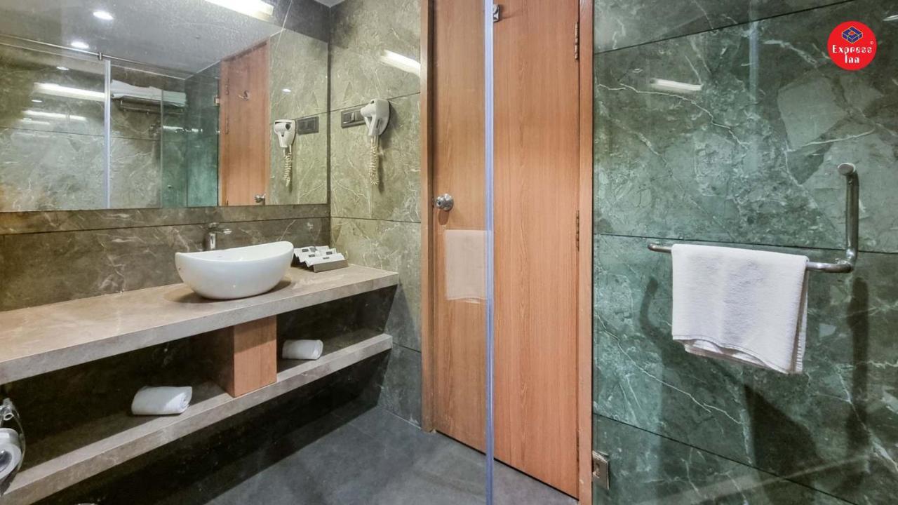 Hotel Express The Business Luxury Nashik