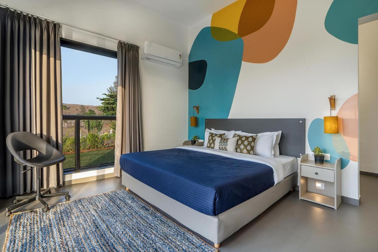 Villa Casa Boho: Chic Retreat With Farm Views And Pool Nashik