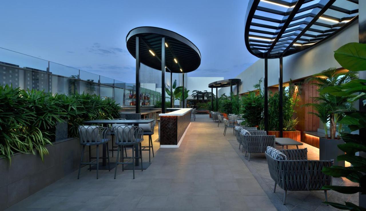 Hotel Courtyard By Marriott Nashik
