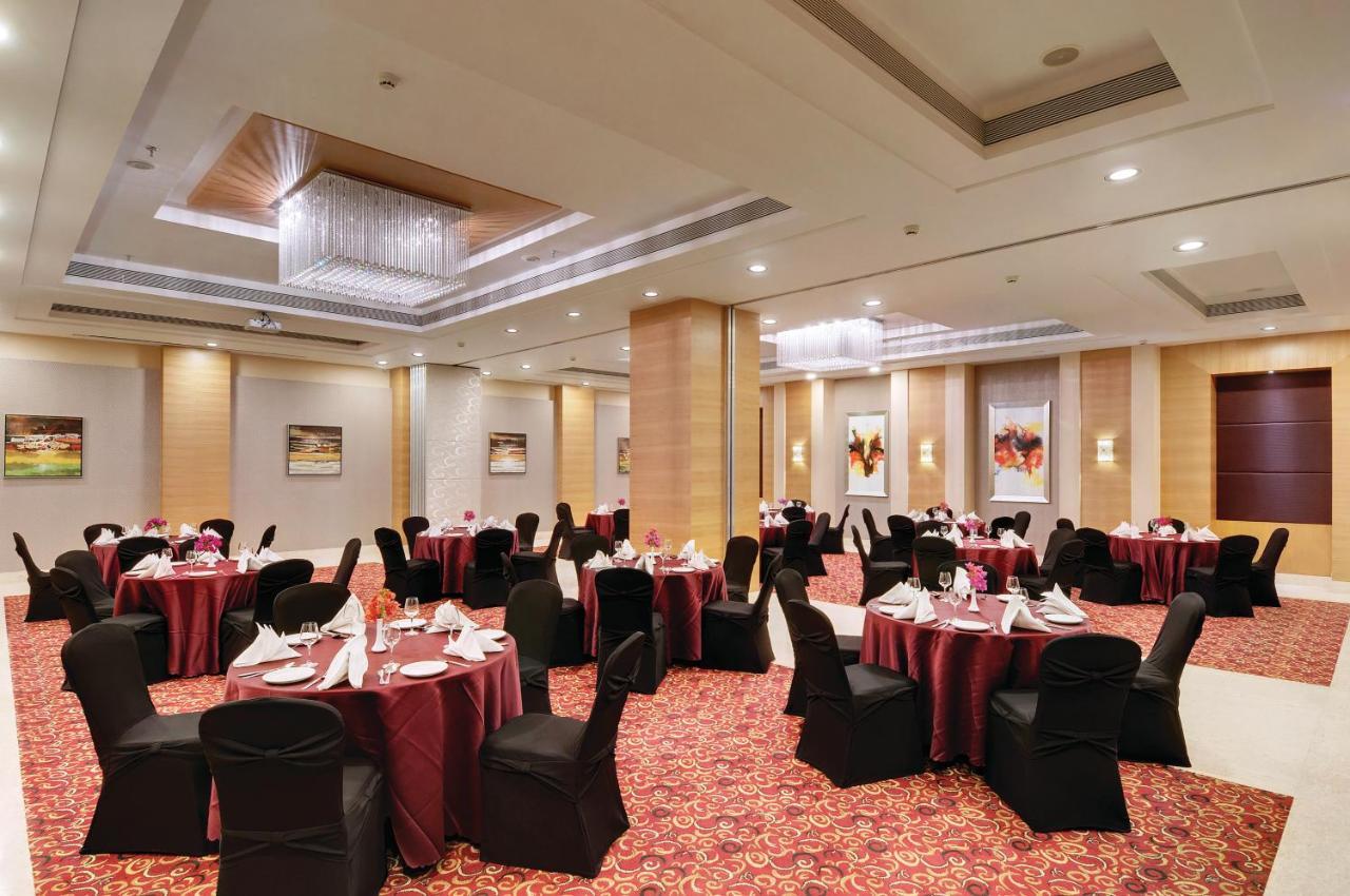 Express The Business Luxury 5* Nashik