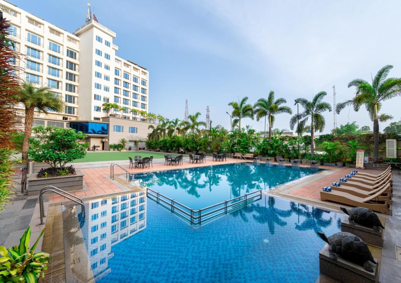 Express The Business Luxury 5* Nashik