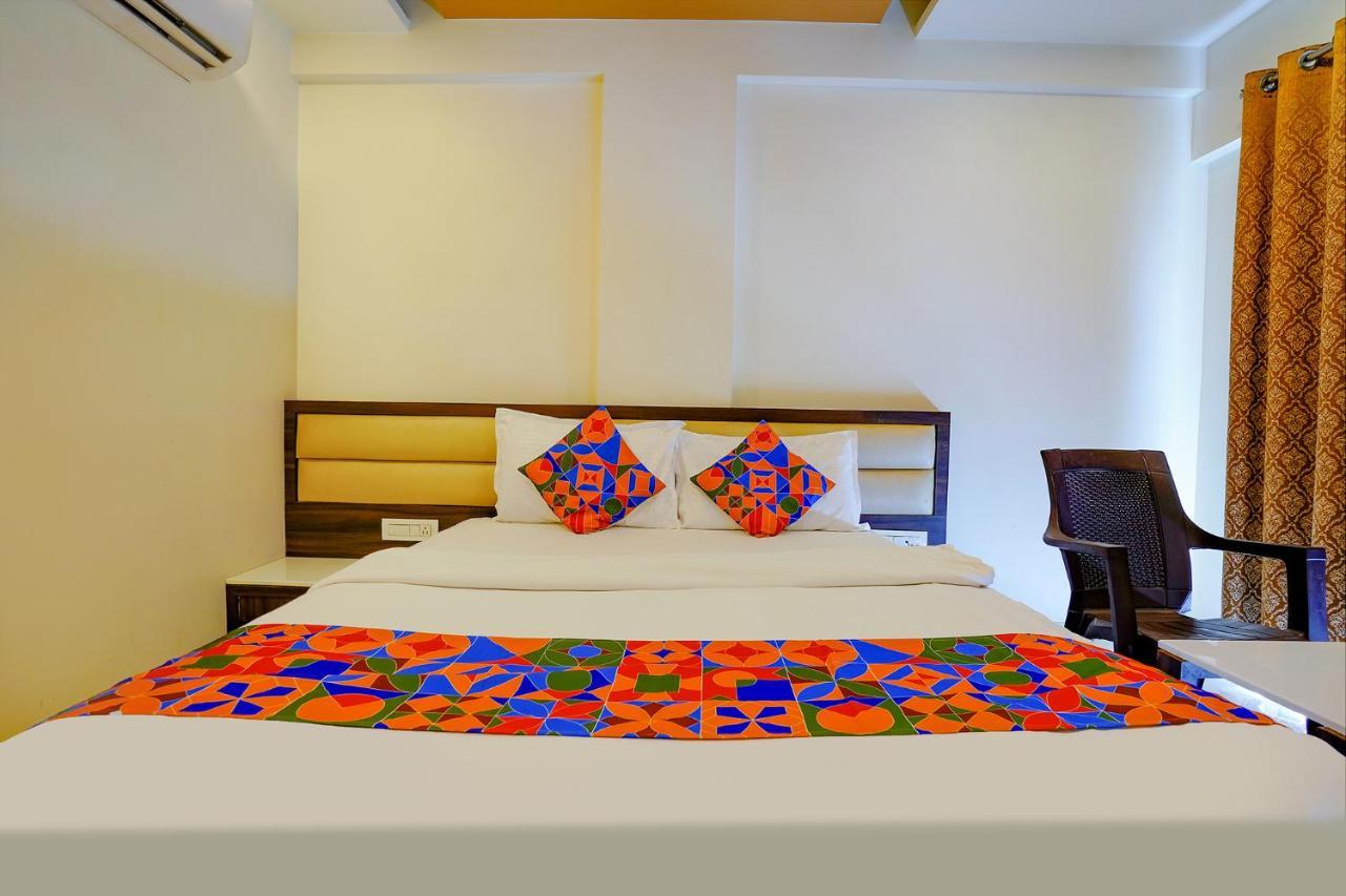 Hotel Fabhotel Ramjis Residency 3*