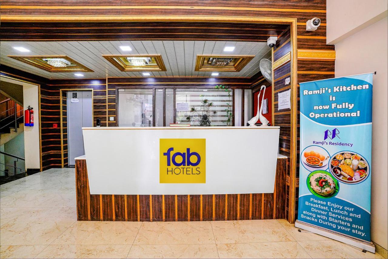 Hotel Fabhotel Ramjis Residency