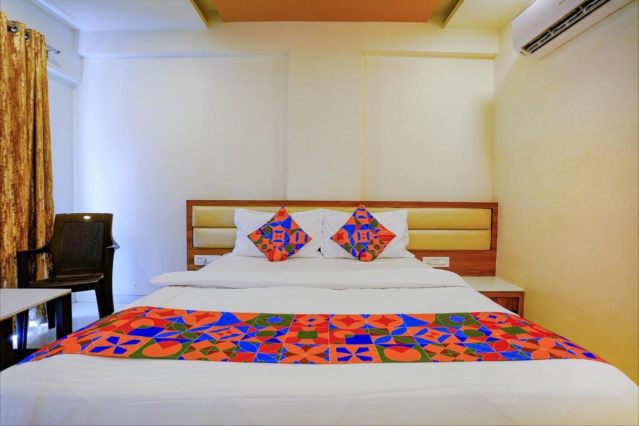 Hotel Fabhotel Ramjis Residency 3*