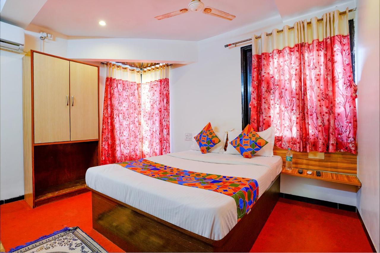 Fabexpress Sai Chatra Hotel