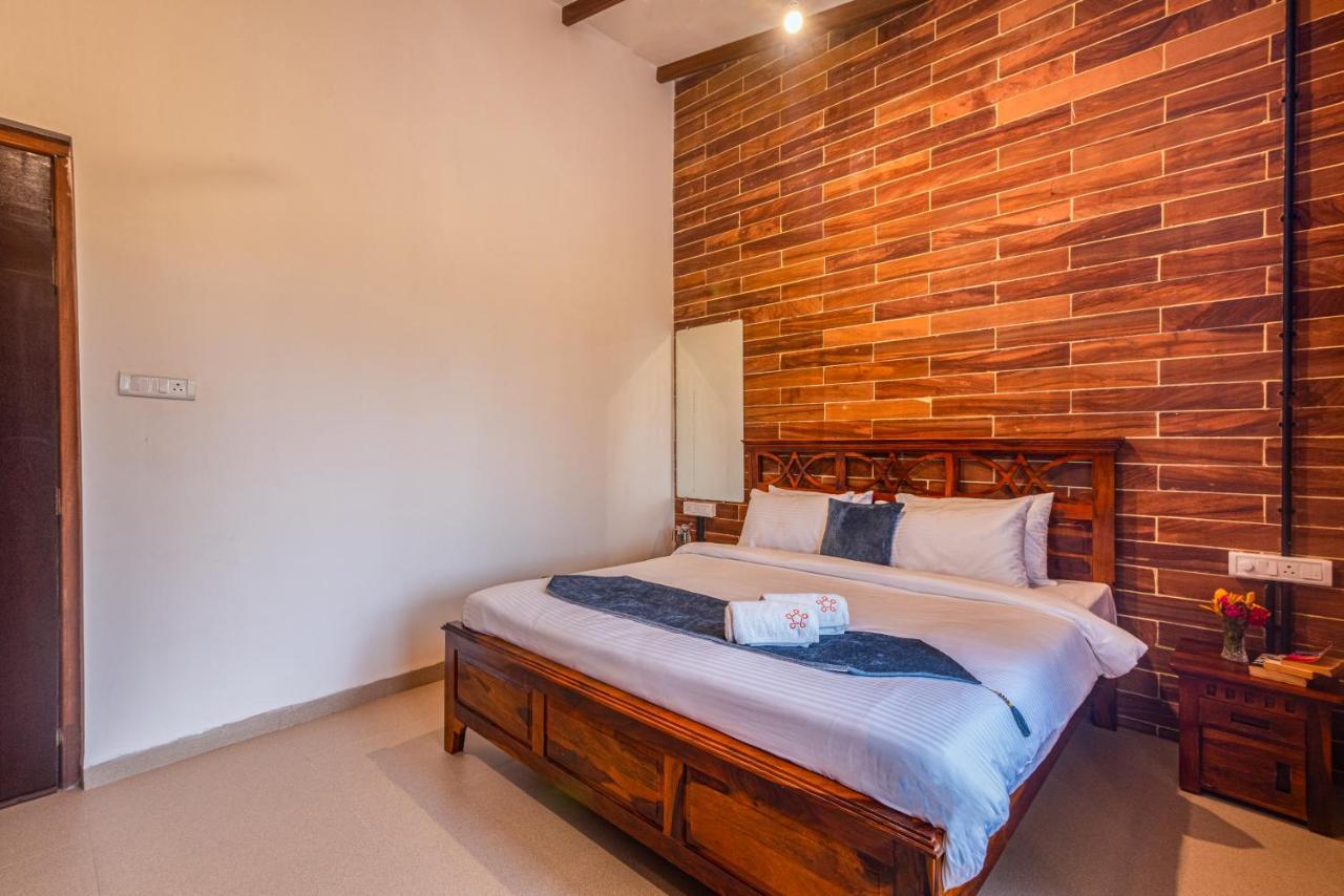 Saffronstays Willowbrook Arbor, *
