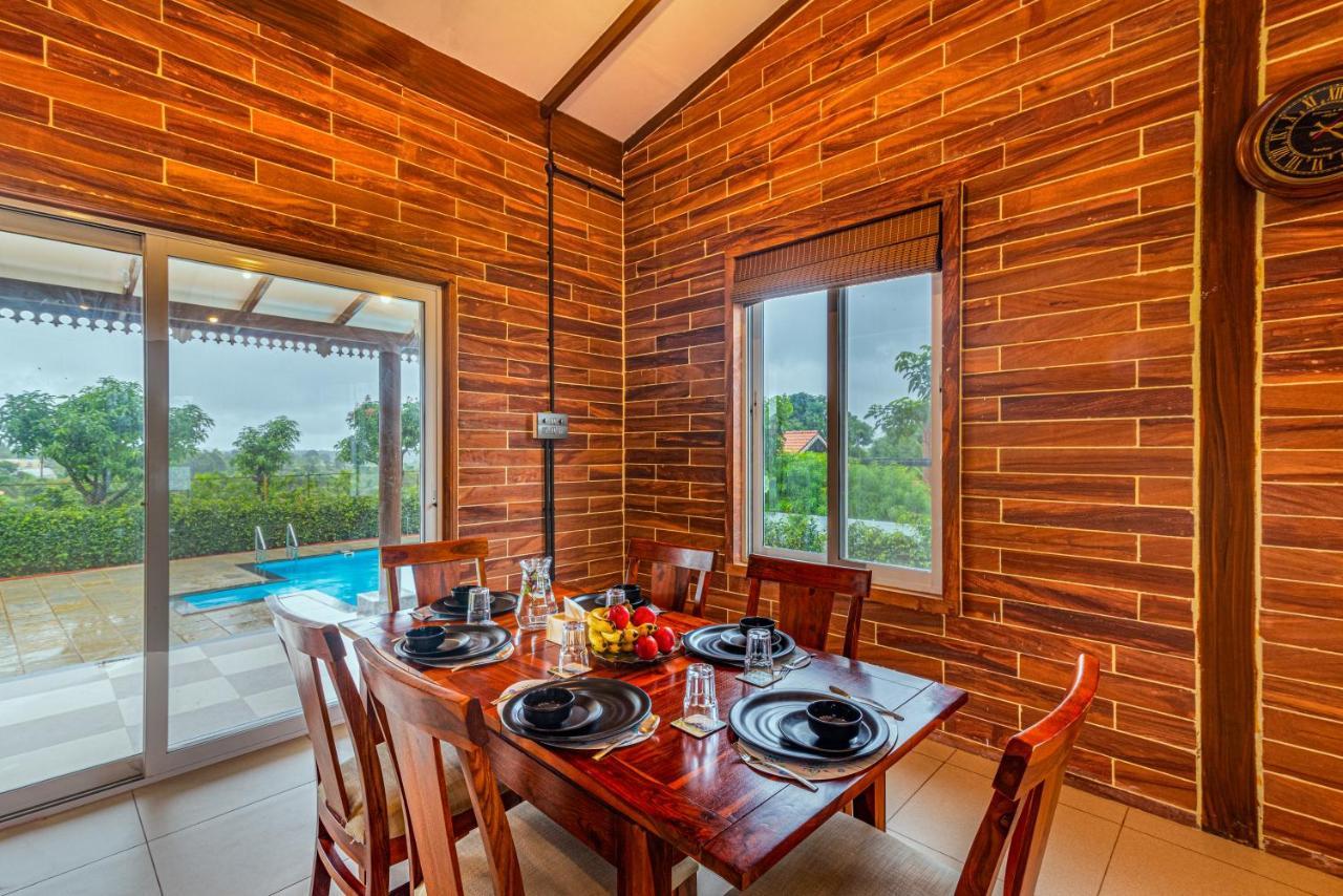 Saffronstays Willowbrook Cedar, *