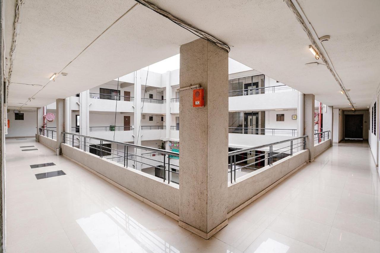 Hotel Fabhotel Bhakti Sankul 4*