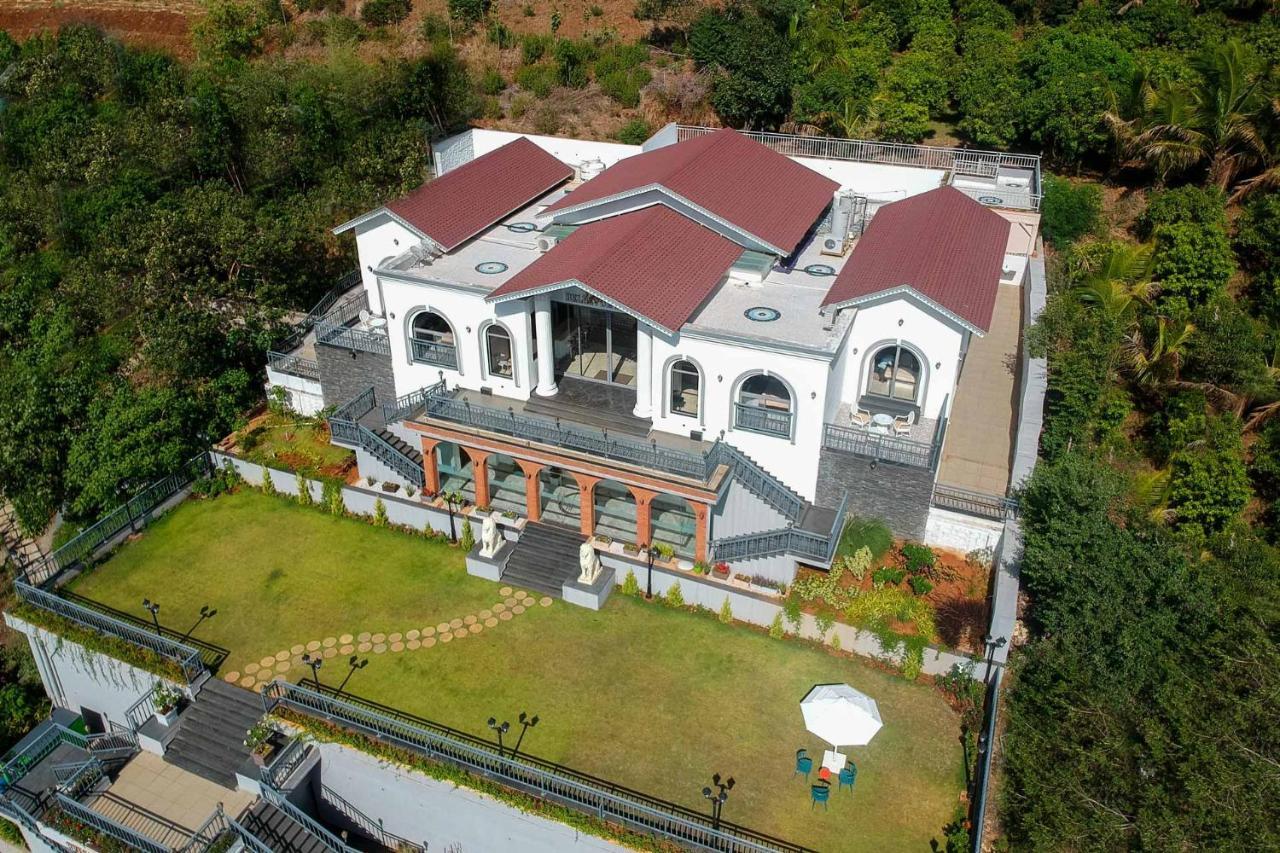 Bellevue Palace: Luxurious Staycation With Pool And Activities Villa Nashik