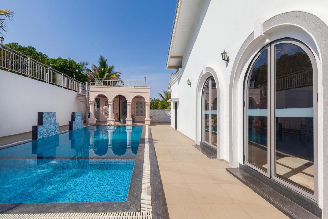 Bellevue Palace: Luxurious Staycation With Pool And Activities