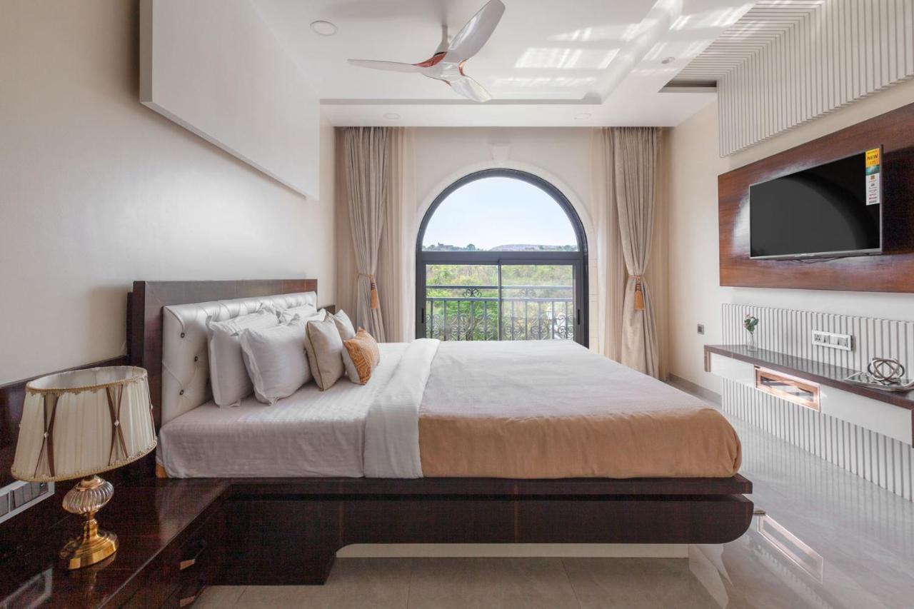 Villa Bellevue Palace: Luxurious Staycation With Pool And Activities Nashik