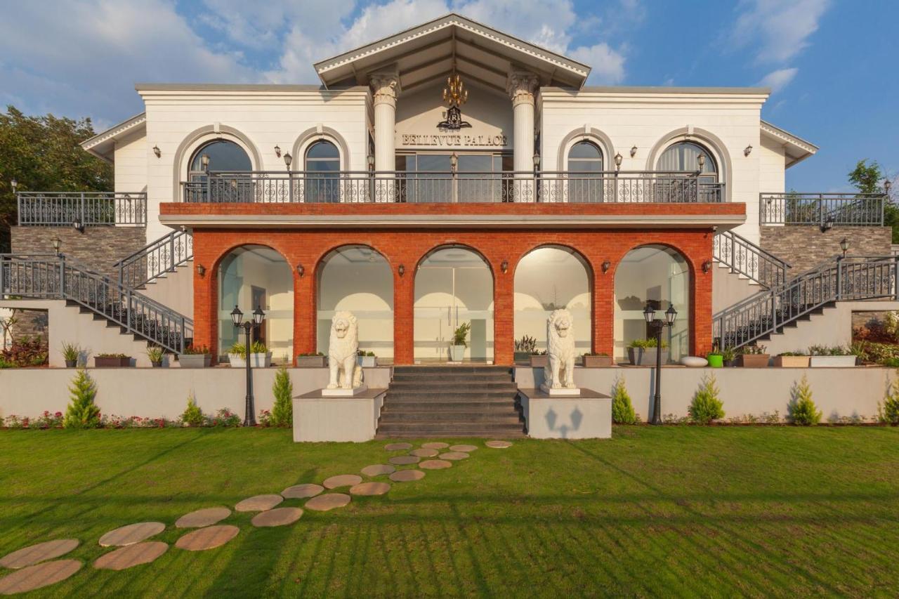 Bellevue Palace: Luxurious Staycation With Pool And Activities *