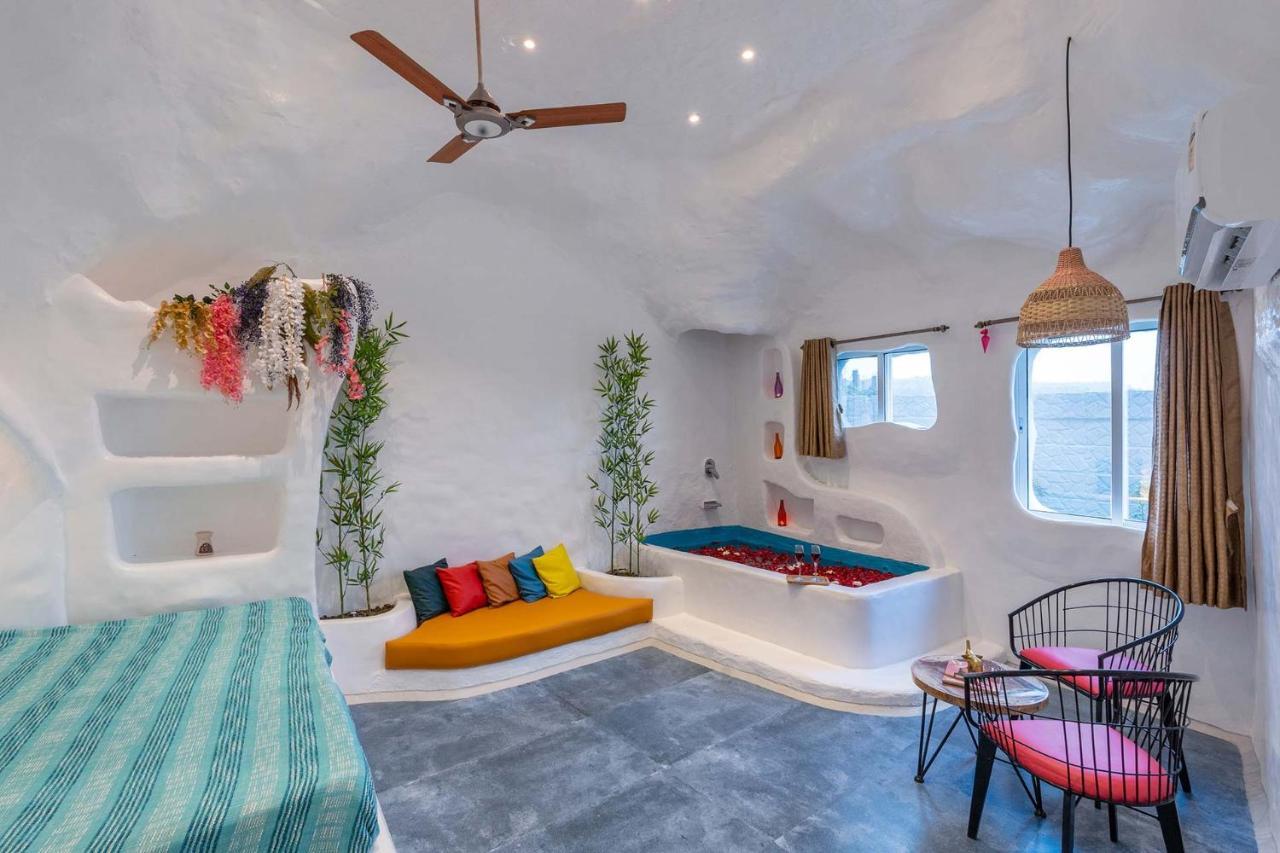 Villa Stonera: Mountain Retreat With Indoor Pool & Outdoor Firepit *