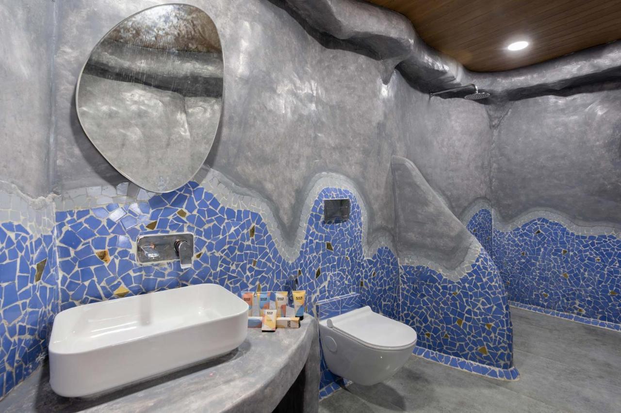 Villa Stonera: Mountain Retreat With Indoor Pool & Outdoor Firepit