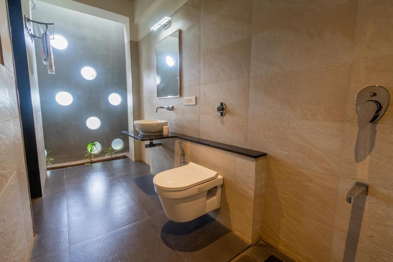 Saffronstays Elysium *