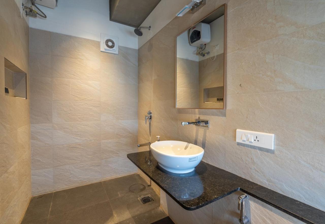 Villa Saffronstays Elysium