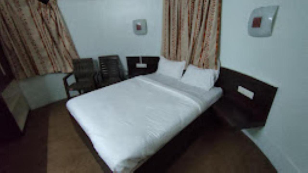 Tapovan,nashik Hotel 4*