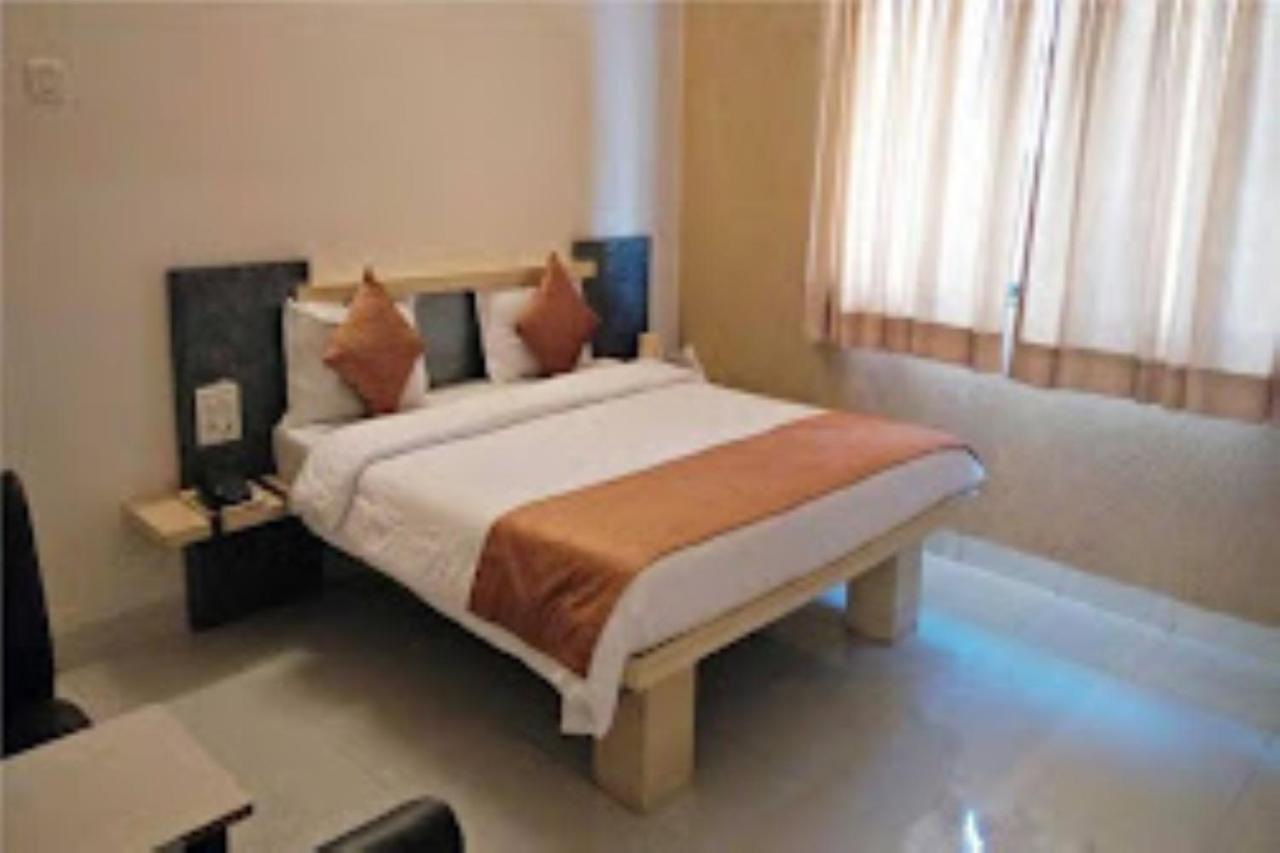 Cool Palace, Hotel Nashik