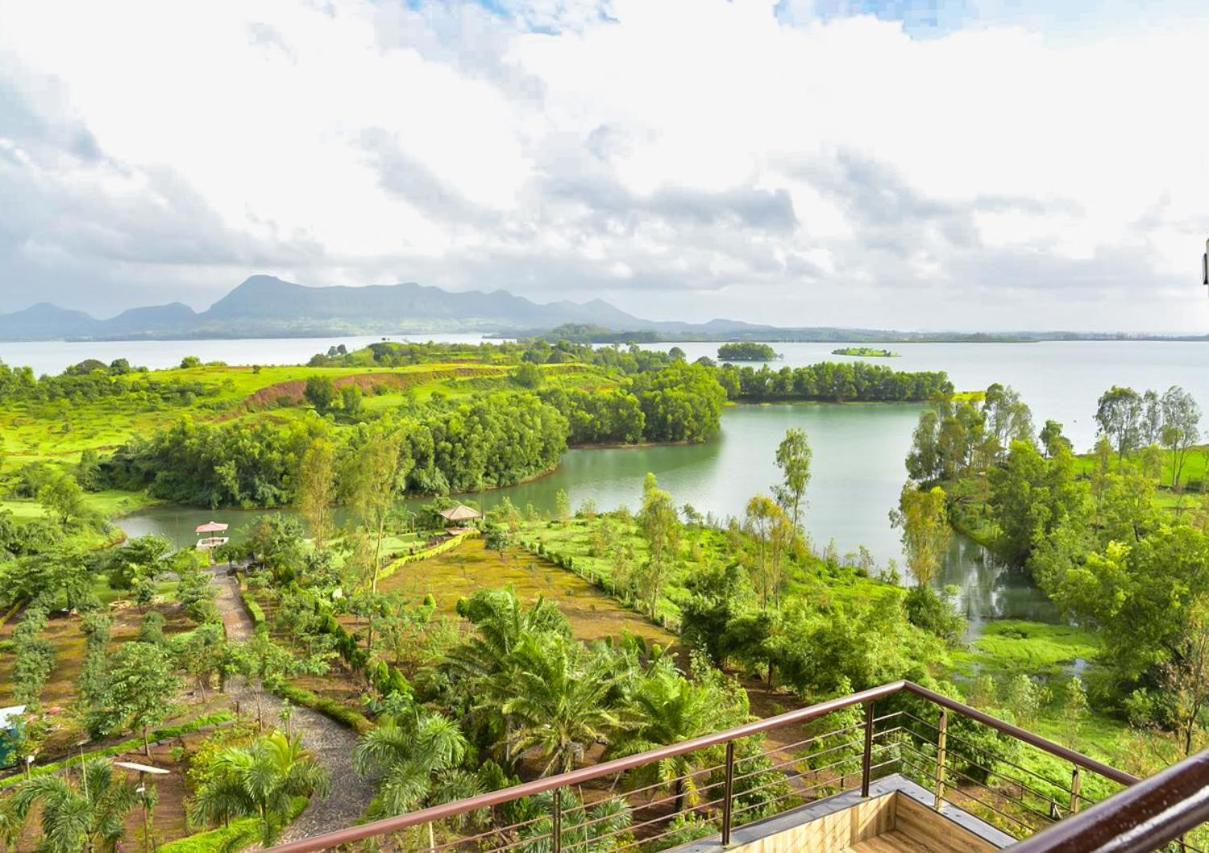 Lakeside Paradise Villa