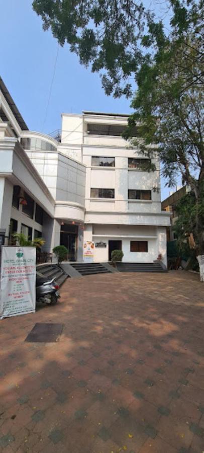 Grape City,nashik 4*