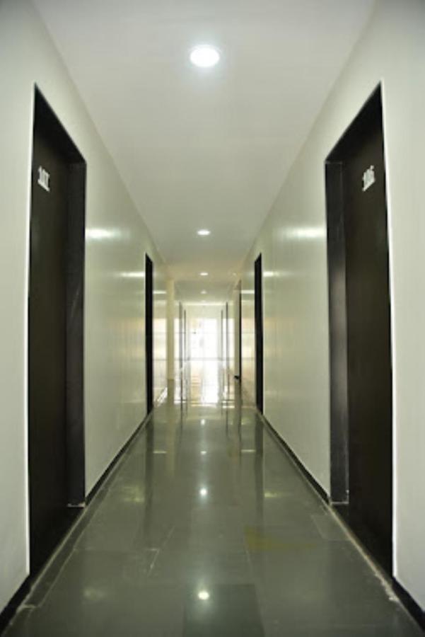 Hotel Avanti, 4*