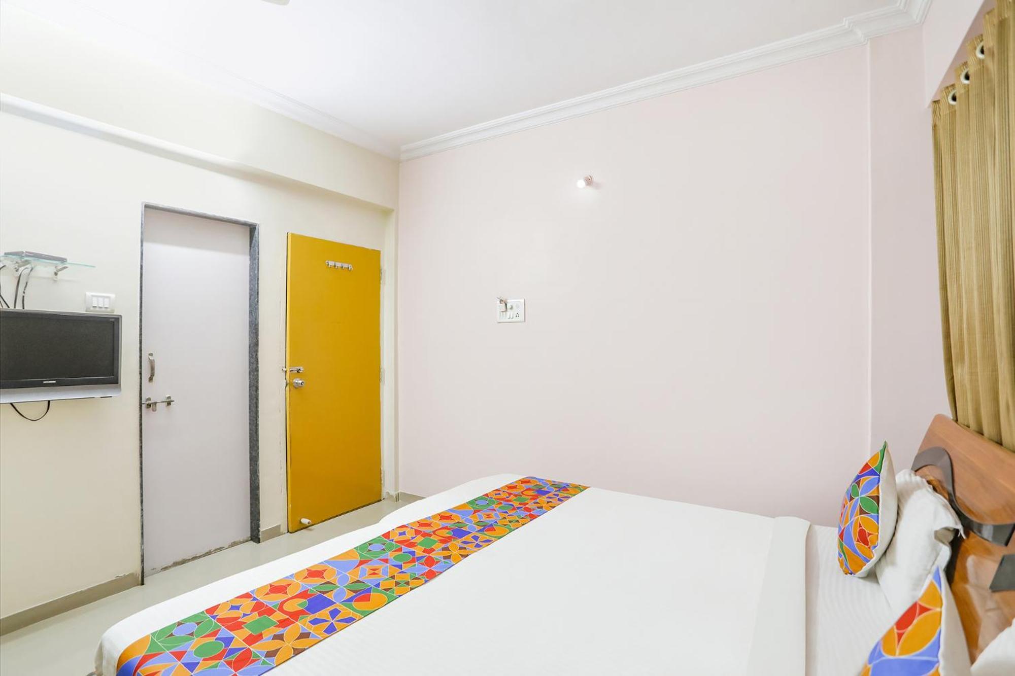Fabhotel Gajanan Pride