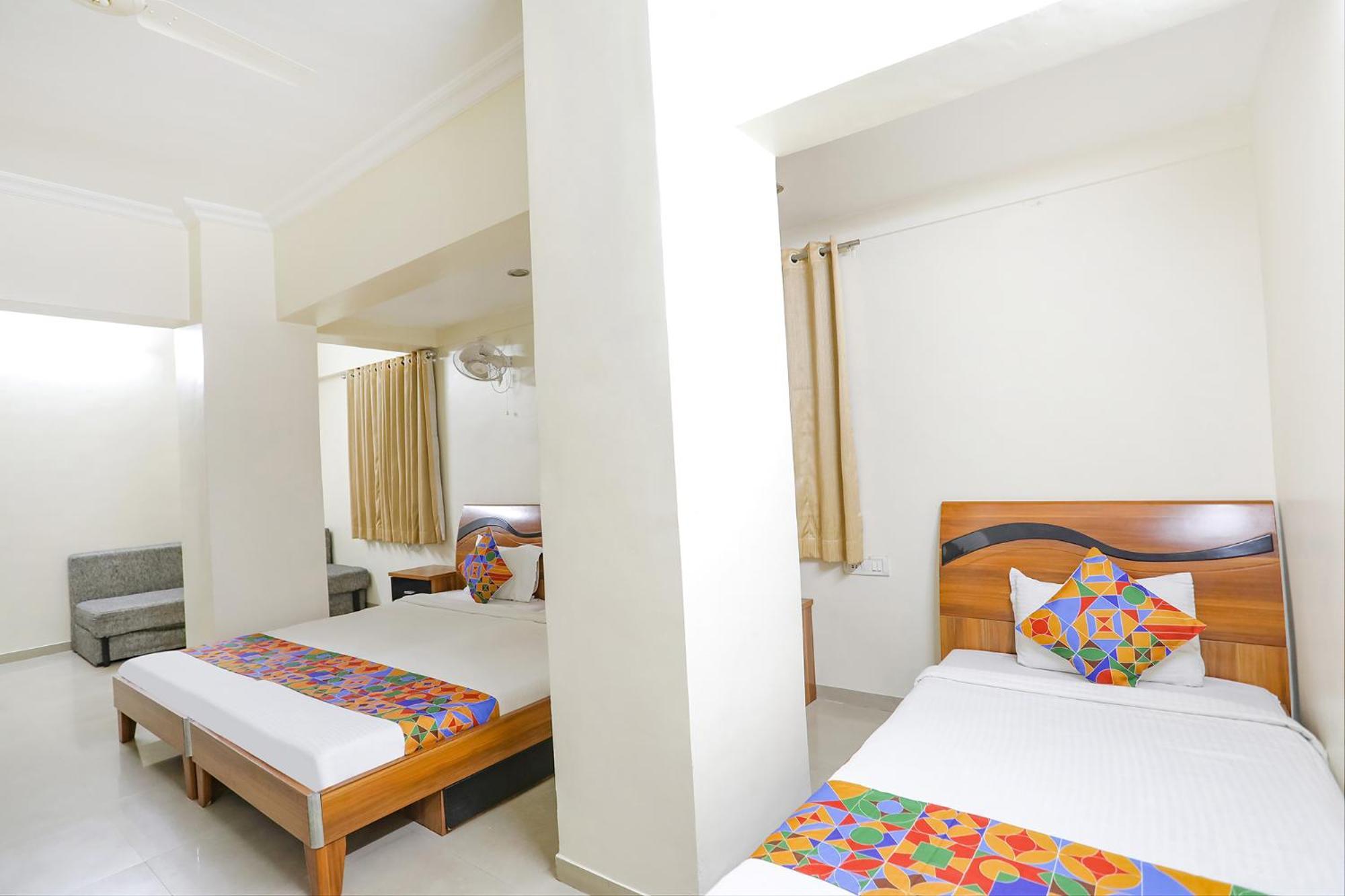 Fabhotel Gajanan Pride 3*