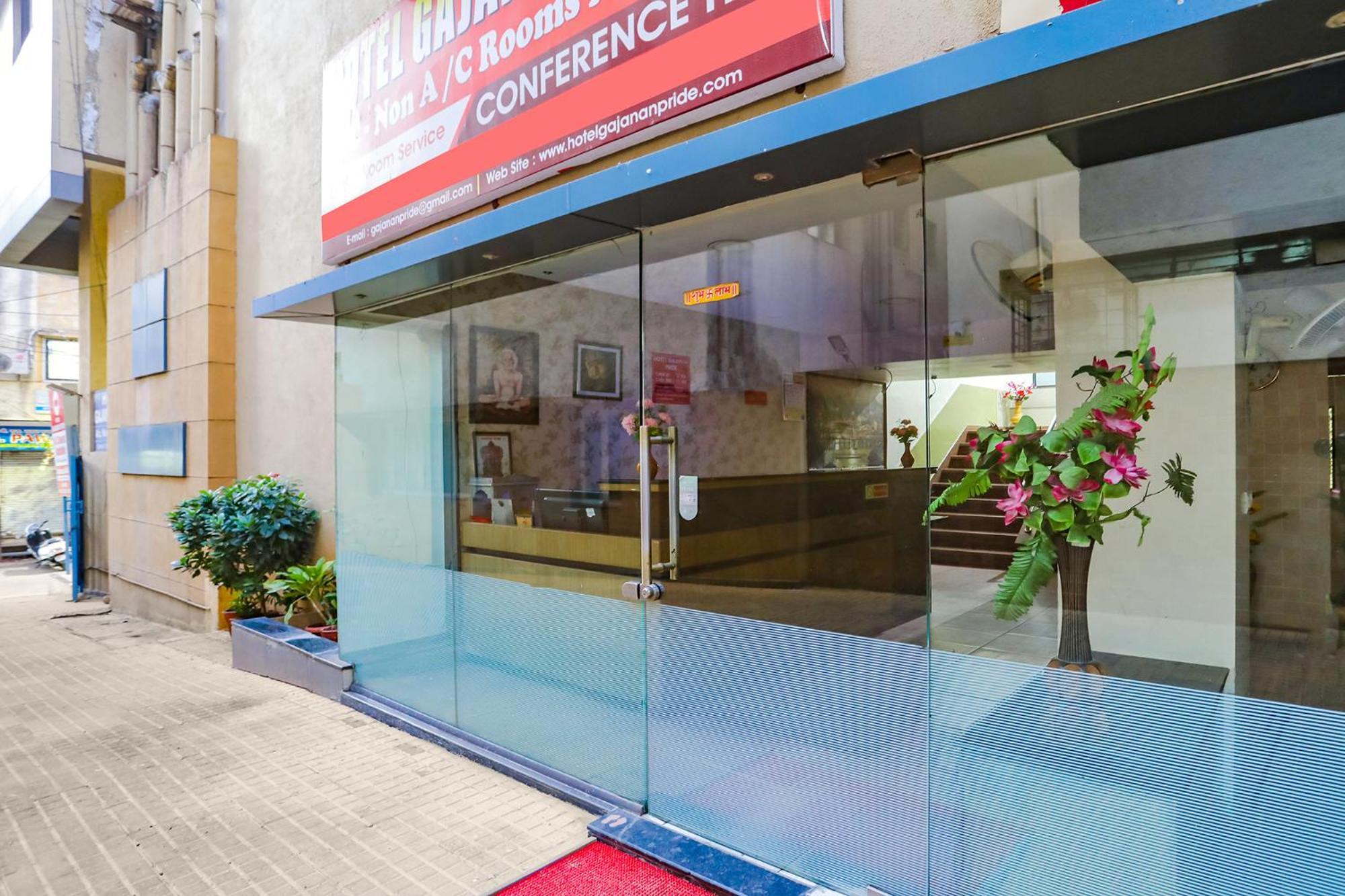 Hotel Fabhotel Gajanan Pride 3*