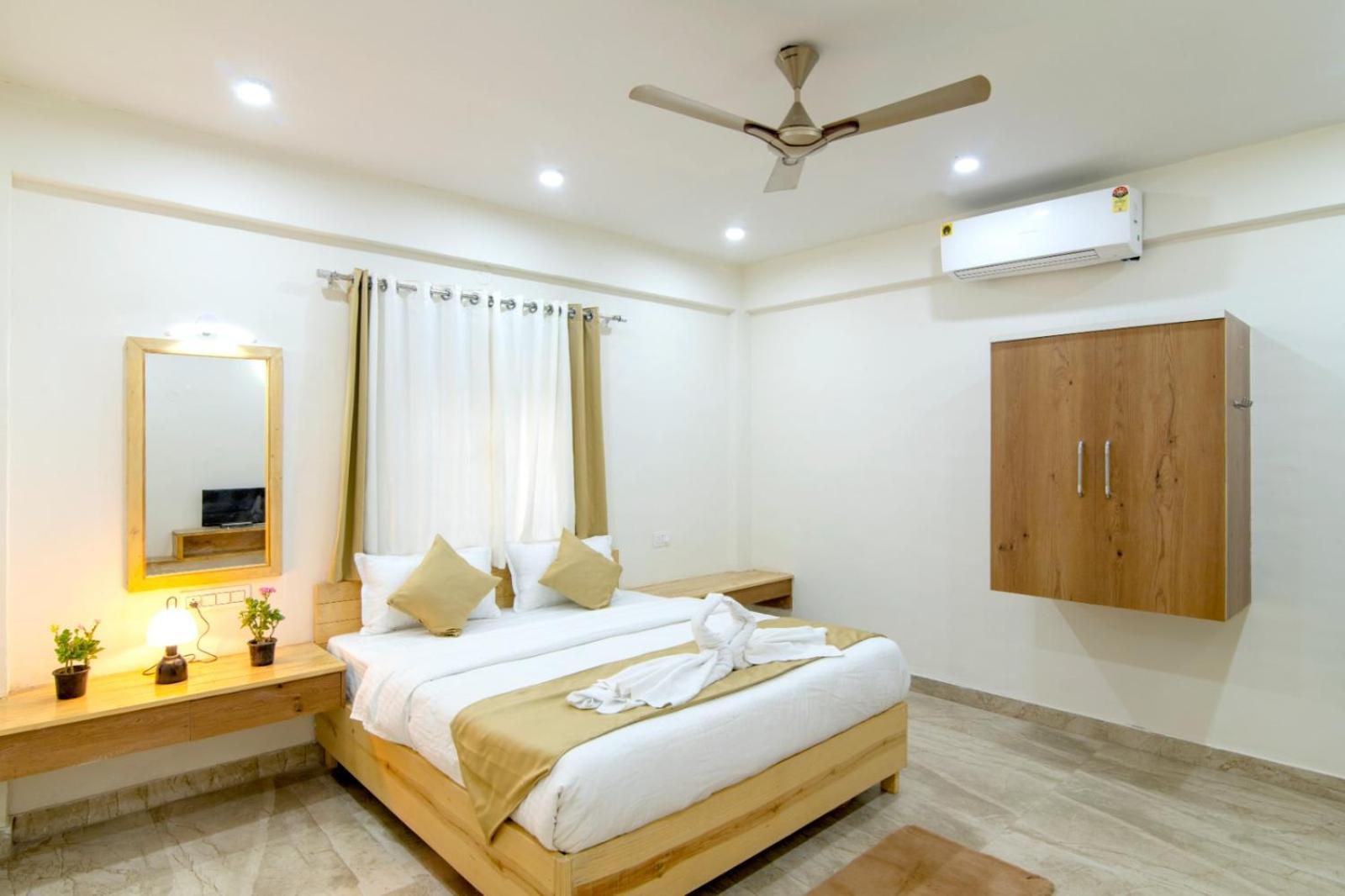 Silver Farm * Nashik