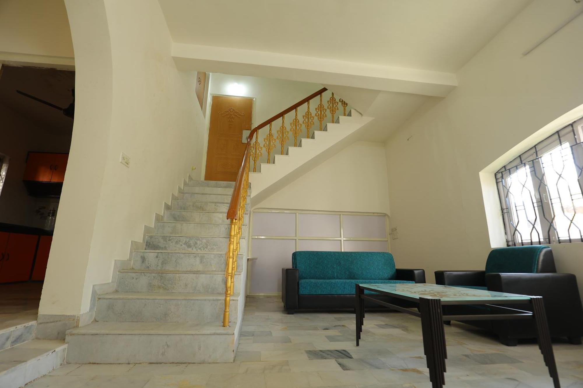 Guest house Rohan House *