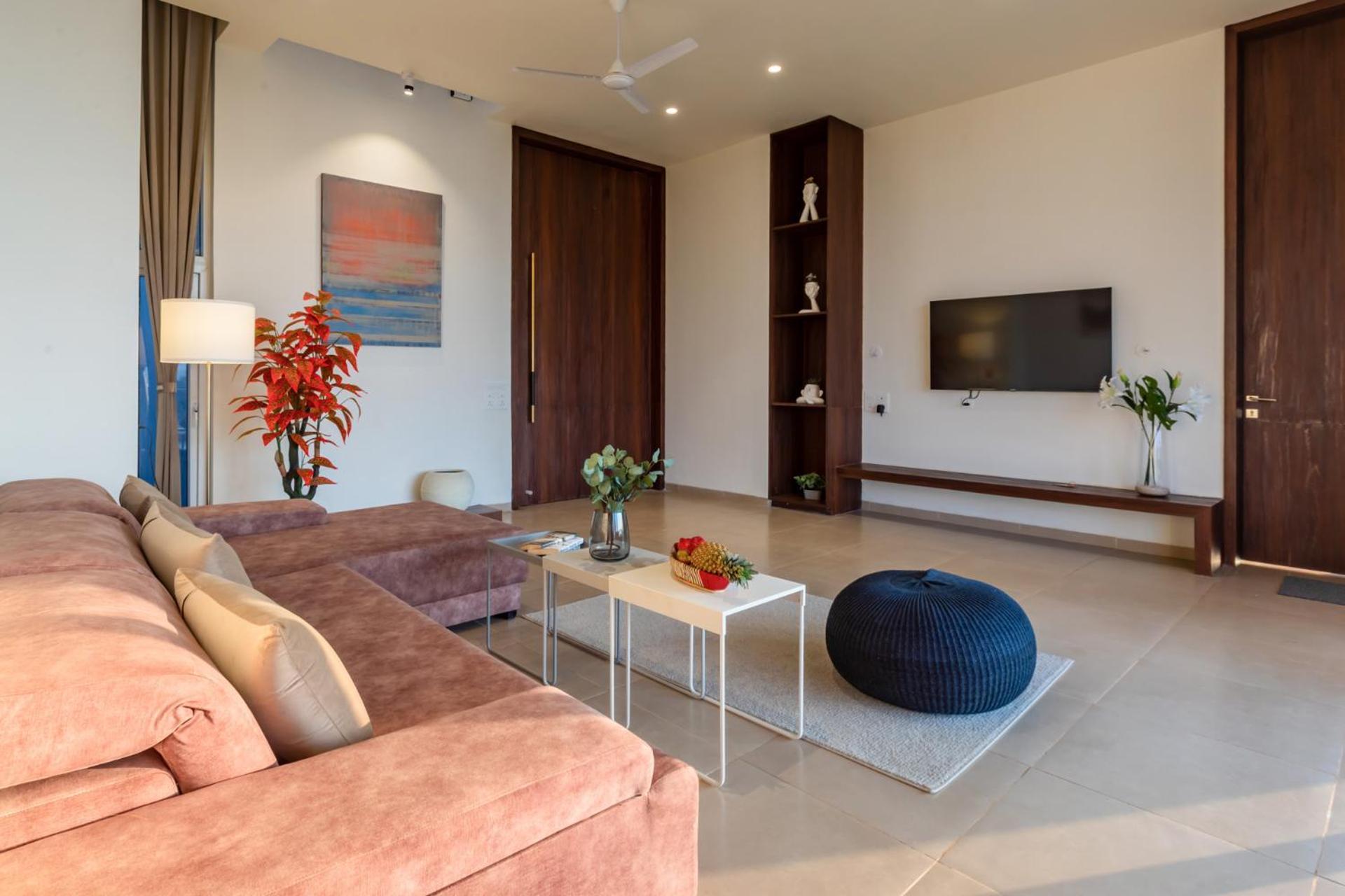 Stayvista's Watermark - Hillside Lakeview Retreat With Infinity Pool, Garden & Terrace - Near Nashik's Vineyard Haven Villa Nashik