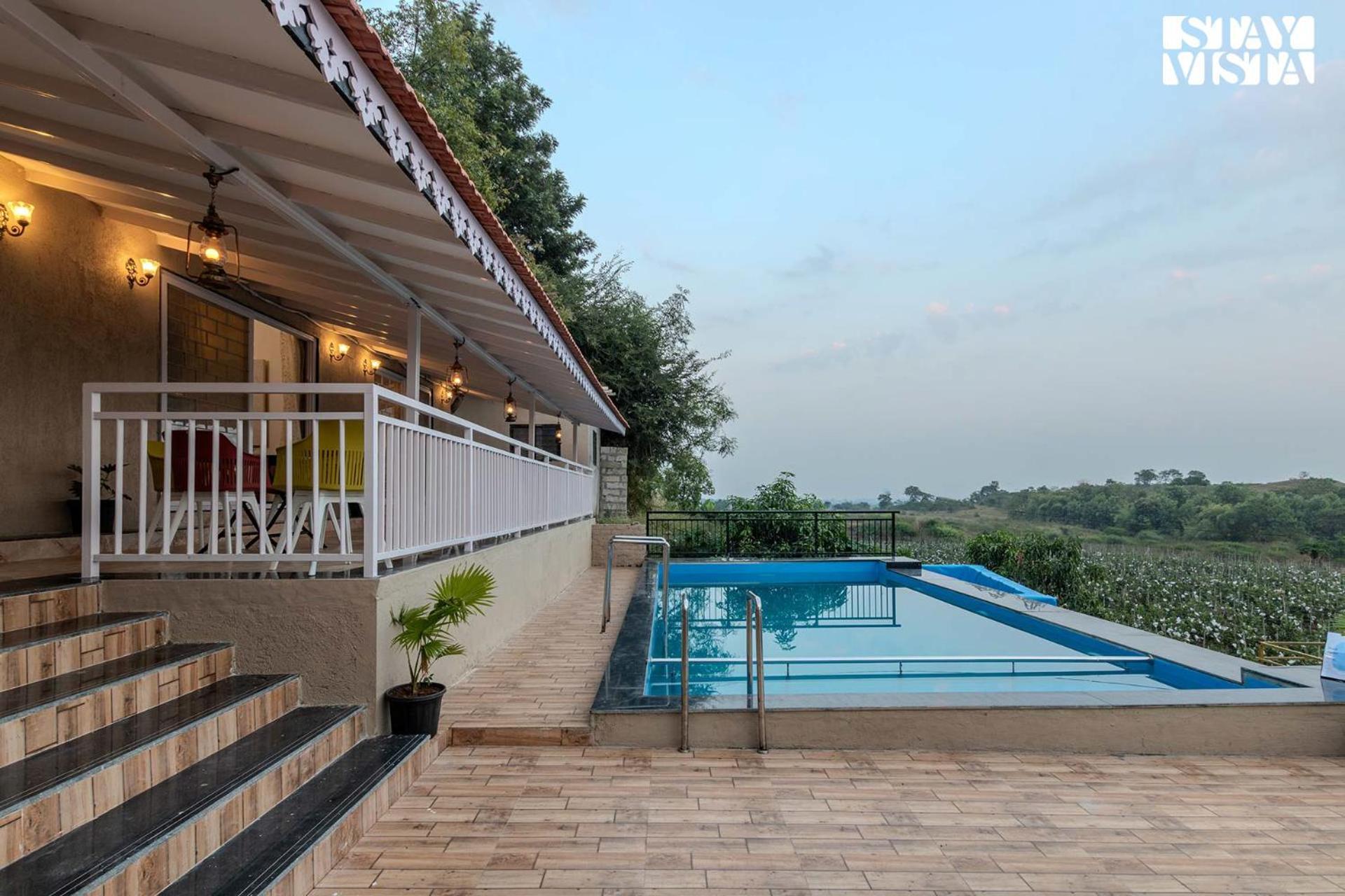 Stayvista's Harvest Haven - Pool-view With Deck & Machan Near Sula * Nashik